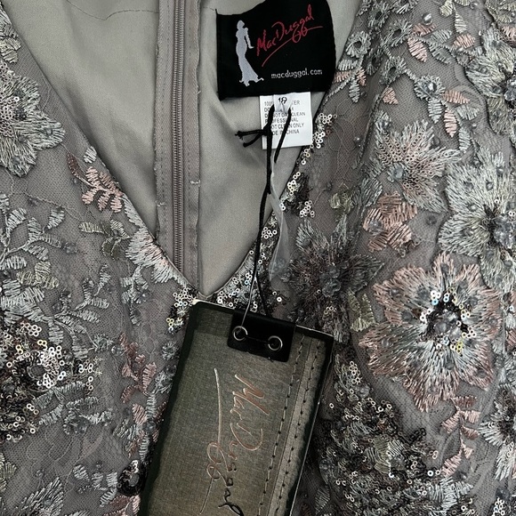 Mac Duggal V Neck Illusion Long Sleeve Embellished Evening Gown Plus Size 18 - Picture 8 of 11